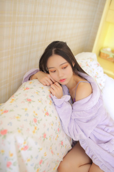 亲戚家没地方睡和妈妈睡一床